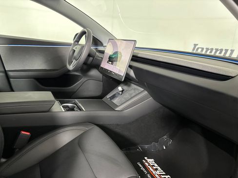 Used 2025 Tesla Model 3 Long Range RWD image 23