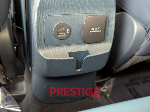 Used 2024 Ford Maverick Lariat image 27