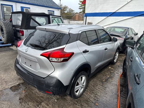 Used 2019 Nissan Kicks S w/ Exterior Electronics Package image 5