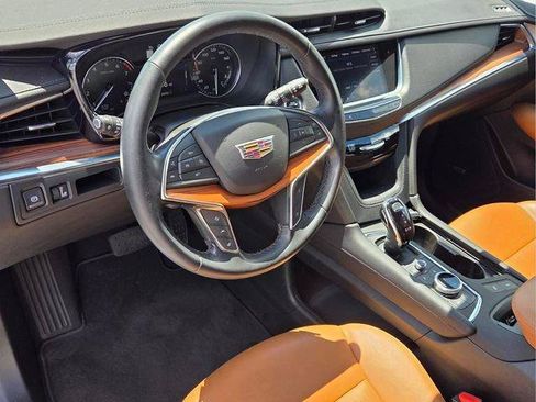 Certified 2023 Cadillac XT5 Premium Luxury FWD image 14