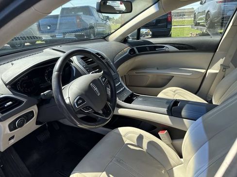 Used 2016 Lincoln MKZ w/ Equipment Group 300A Reserve FWD image 11
