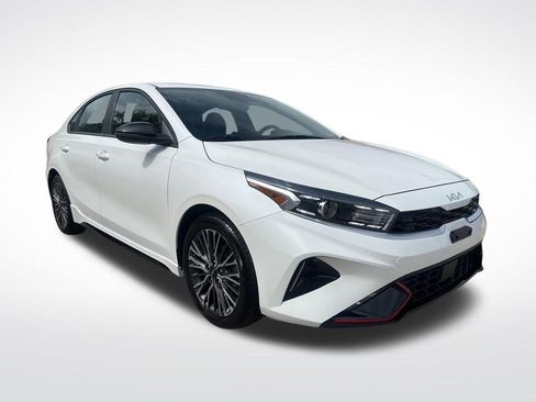 Used 2022 Kia Forte GT-Line w/ GT-Line Technology Package FWD image 3