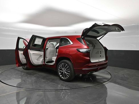 New 2026 Buick Enclave Avenir w/ Super Cruise Package AWD/4WD image 44