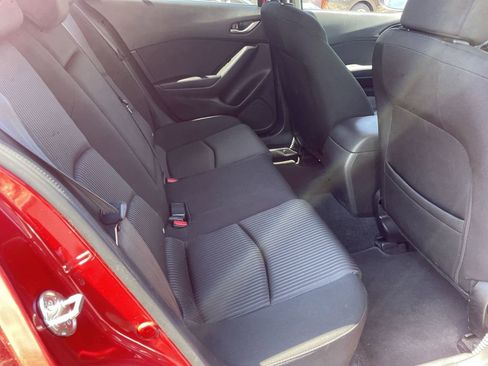 Used 2016 MAZDA MAZDA3 i Sport w/ Preferred Equipment Package FWD image 23