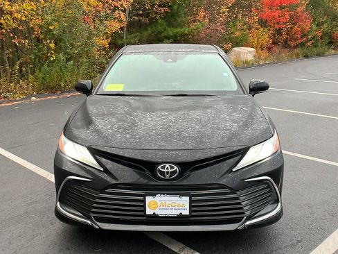 Used 2023 Toyota Camry XLE image 8