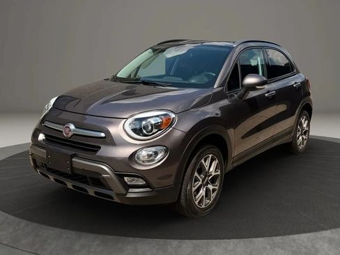 Used 2017 FIAT 500X Trekking AWD/4WD image 3