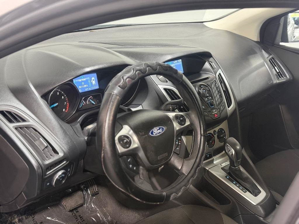 Used 2012 Ford Focus SE FWD image 25