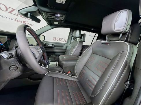 Used 2025 GMC Yukon XL AT4 Ultimate AWD/4WD image 26