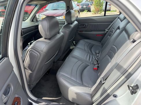 Used 2002 Buick Century Limited w/ Limited Edition Pkg FWD image 11