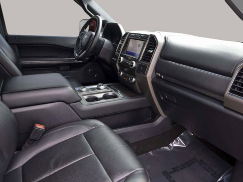 Used 2020 Ford Expedition Max XLT w/ Equipment Group 202A image 32