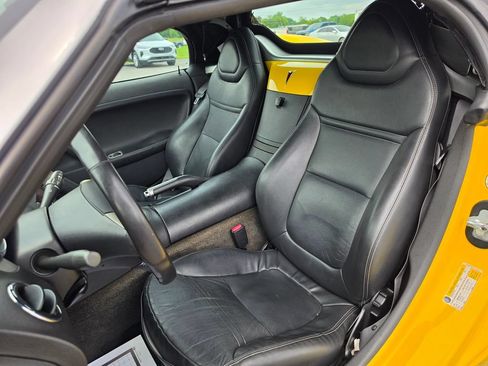 Used 2007 Pontiac Solstice Convertible w/ Premium Package RWD image 17
