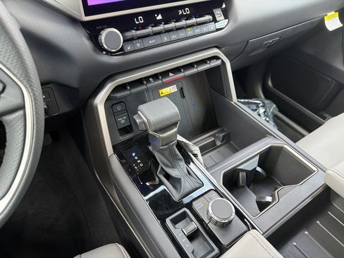 New 2026 Toyota Tundra Limited AWD/4WD image 35