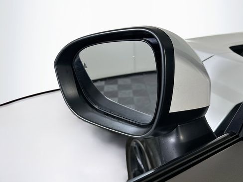 Used 2024 Nissan Rogue SV image 16