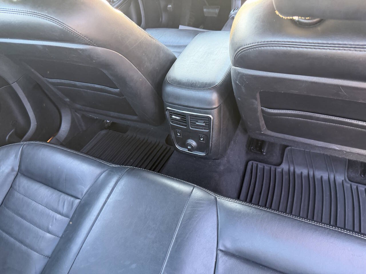 Used 2014 Dodge Charger SXT Plus AWD/4WD image 7