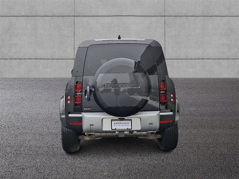 Certified 2025 Land Rover Defender 110 S image 4