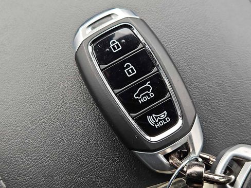 Used 2019 Hyundai Santa Fe Limited image 36