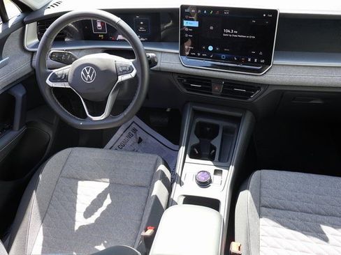 Used 2025 Volkswagen Tiguan S AWD/4WD image 13