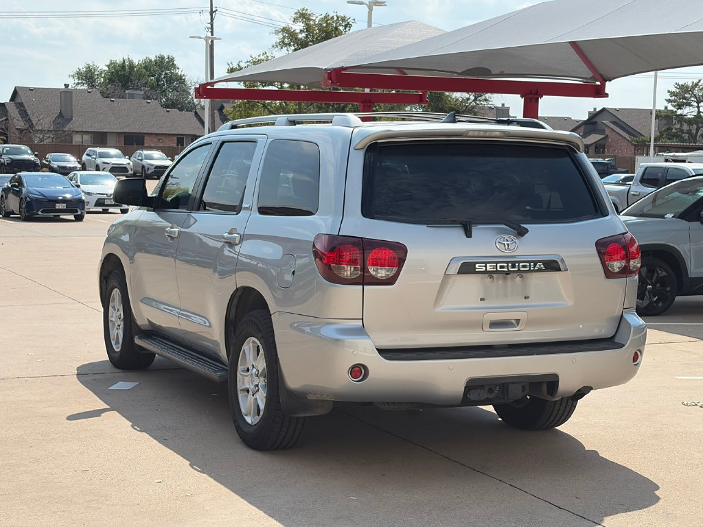 Used 2020 Toyota Sequoia SR5 w/ Premium Package RWD image 5