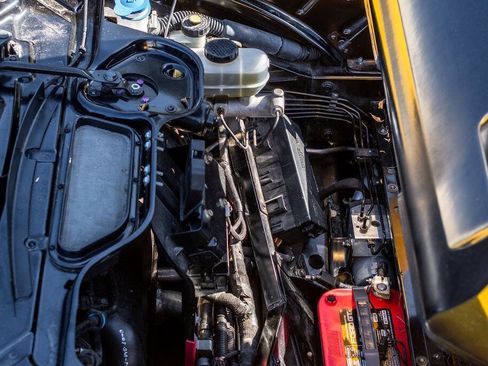 Used 2006 Ford GT image 55