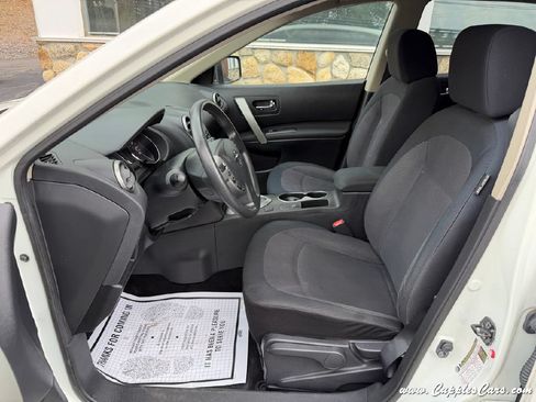 Used 2013 Nissan Rogue S w/ Special Edition Pkg AWD/4WD image 3
