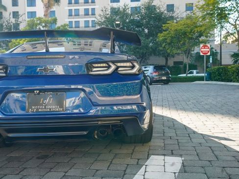 Used 2019 Chevrolet Camaro ZL1 image 27