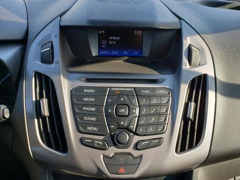 Used 2016 Ford Transit Connect XLT image 21