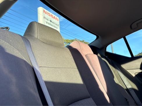 Used 2024 Nissan Altima 2.5 S image 12