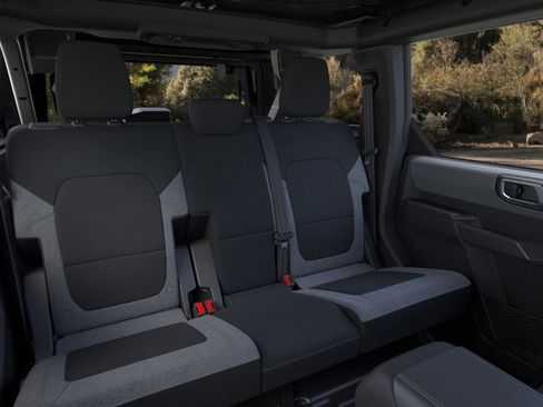 Used 2025 Ford Bronco Big Bend image 11