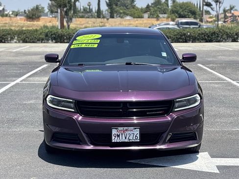 Used 2021 Dodge Charger SXT w/ Leather Interior Group RWD image 2