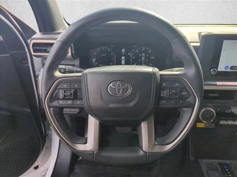 Certified 2025 Toyota 4Runner TRD Off-Road image 11