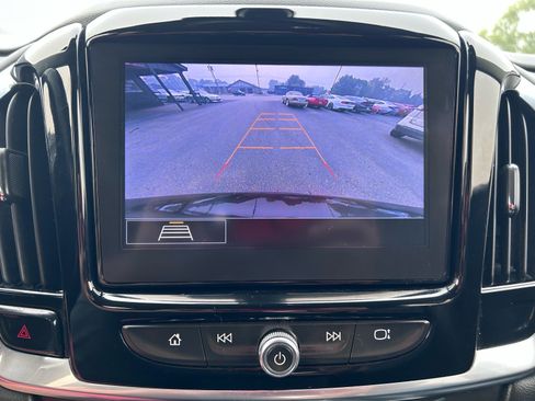 Used 2021 Chevrolet Traverse LT AWD/4WD image 26
