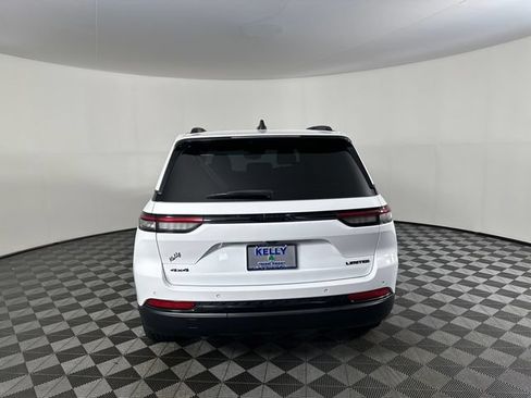 Certified 2023 Jeep Grand Cherokee Limited w/ Black Appearance Package AWD/4WD image 29