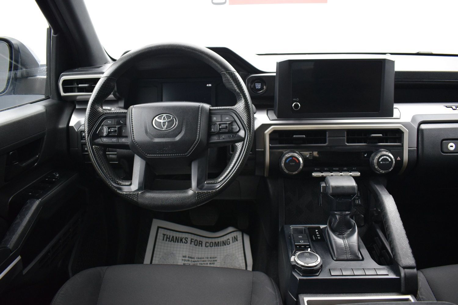 Used 2025 Toyota Tacoma SR5 AWD/4WD image 14