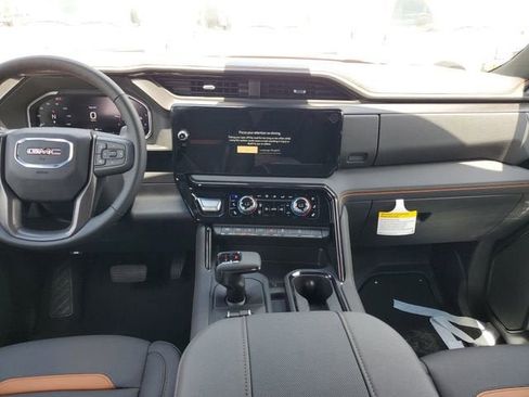 New 2026 GMC Sierra 1500 AT4 w/ AT4 Premium Package AWD/4WD image 15