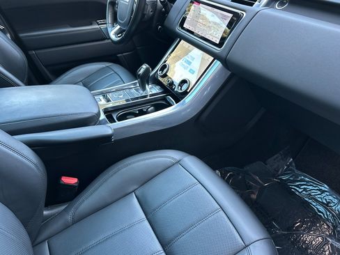 Used 2019 Land Rover Range Rover Sport HSE AWD/4WD image 36