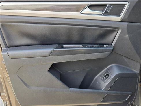 Used 2019 Volkswagen Atlas SE FWD image 11