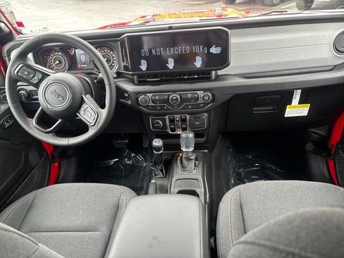 New 2025 Jeep Gladiator Sport image 11