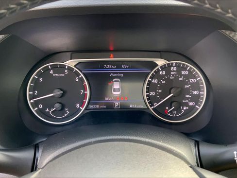 Used 2022 Nissan Sentra SV FWD image 25