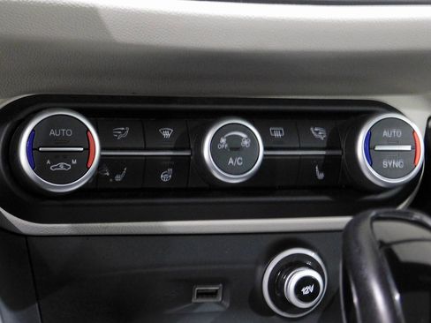 Used 2019 Alfa Romeo Stelvio Ti Sport w/ Quick Order Package 22S Sport image 53