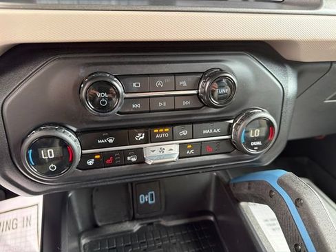 Certified 2024 Ford Bronco Wildtrak AWD/4WD image 20