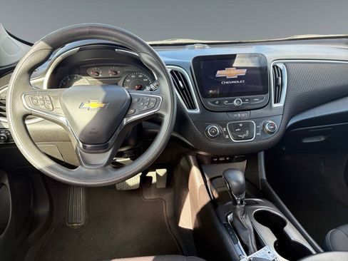 Used 2023 Chevrolet Malibu LS image 10
