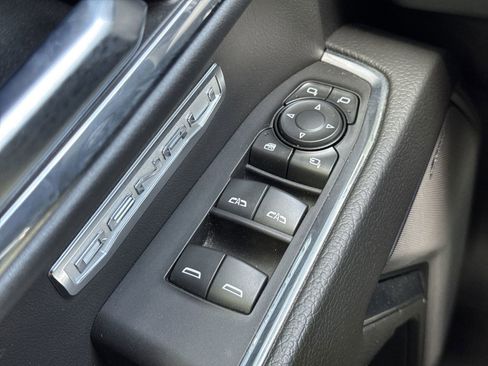 Used 2024 GMC Sierra 1500 Denali w/ Technology Package image 15