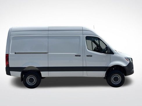 Used 2026 Mercedes-Benz Sprinter 2500 image 8