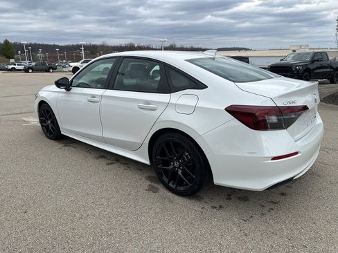 Used 2025 Honda Civic Sport image 5