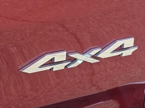 Used 2019 RAM 1500 Laramie AWD/4WD image 25