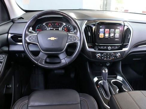 Used 2019 Chevrolet Traverse RS FWD image 21