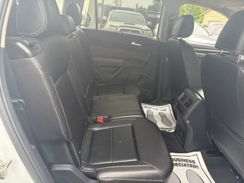 Used 2023 Volkswagen Atlas SE AWD/4WD image 21