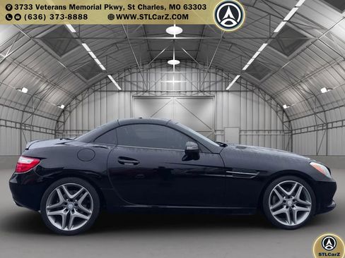 Used 2014 Mercedes-Benz SLK 250 image 2