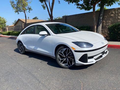 Used 2024 Hyundai Ioniq 6 SEL RWD image 2