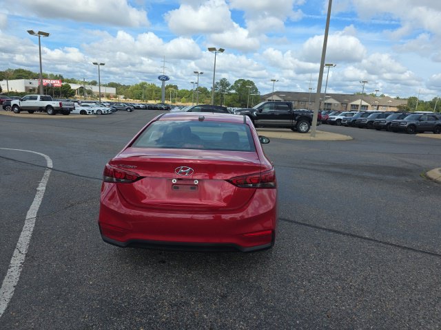 Used 2021 Hyundai Accent SEL FWD image 4